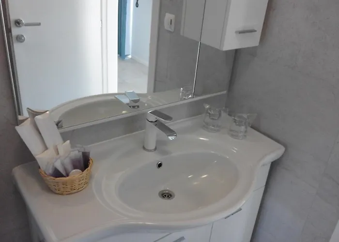 Jadranka * 萨度拉德